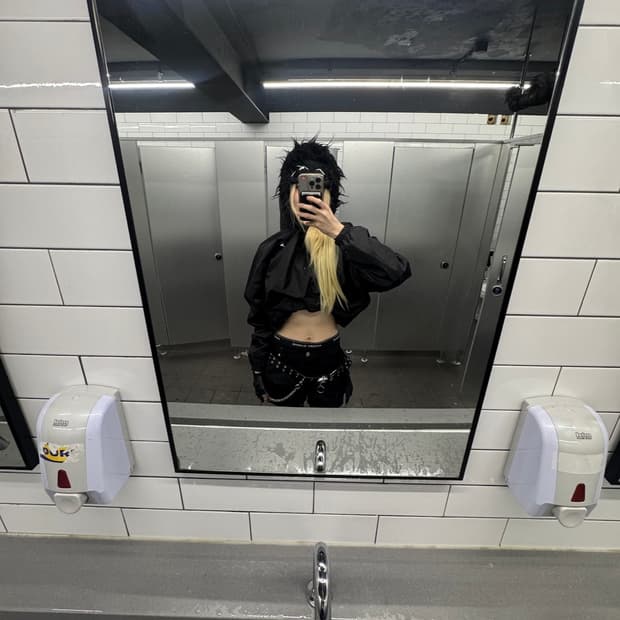 Yeezy WB-10 black 01