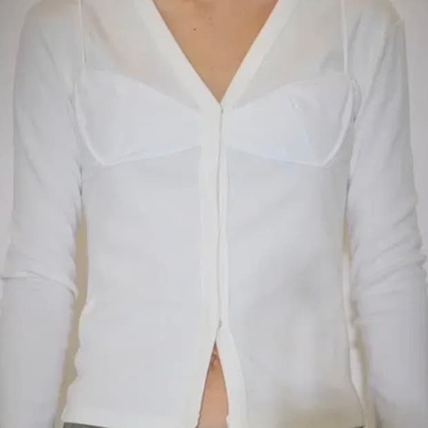 앤써이즈예쓰 Robin bustier cardigan 화이트