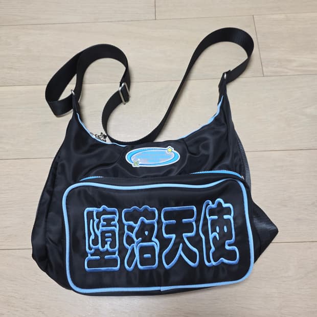 모멘텔 Fallen Angels bag (black)