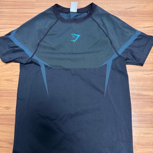 짐샤크 오닉스  브랜드 블루 L 판매합니다!