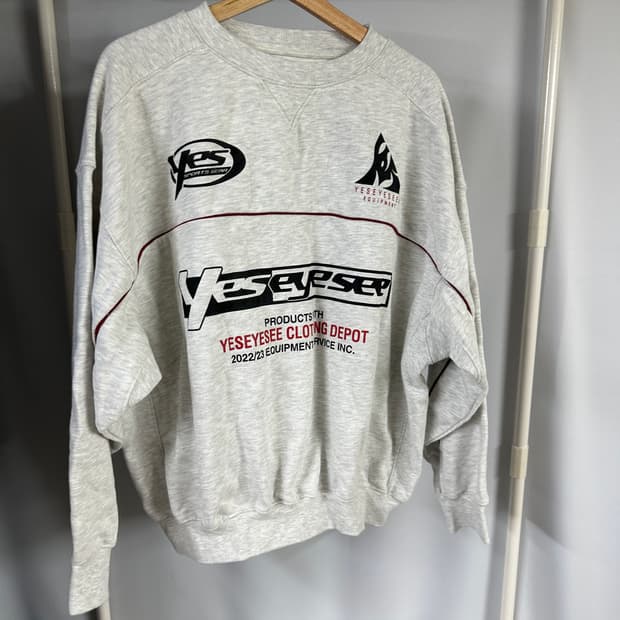 예스아이씨 레이싱 맨투맨