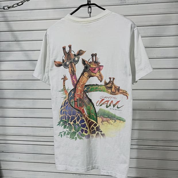 early 90s Caribbean Soul 🦎🦒 tee