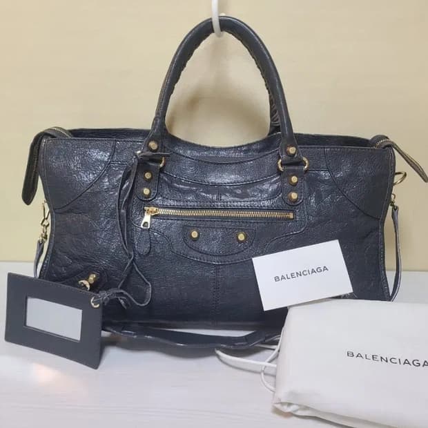 발렌시아가 정품 모터백 가방