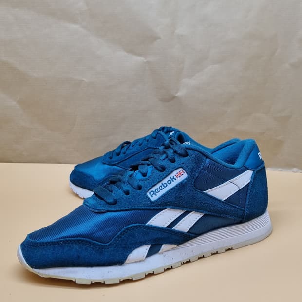 리복 클래식 나일론 여성운동화235.