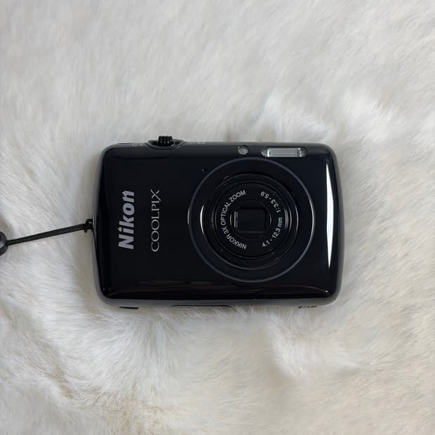 준민트급) 니콘 쿨픽스s01 풀박스