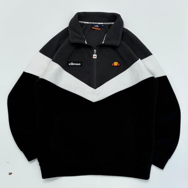 엘레쎄 오버핏 하프 집업 플리스