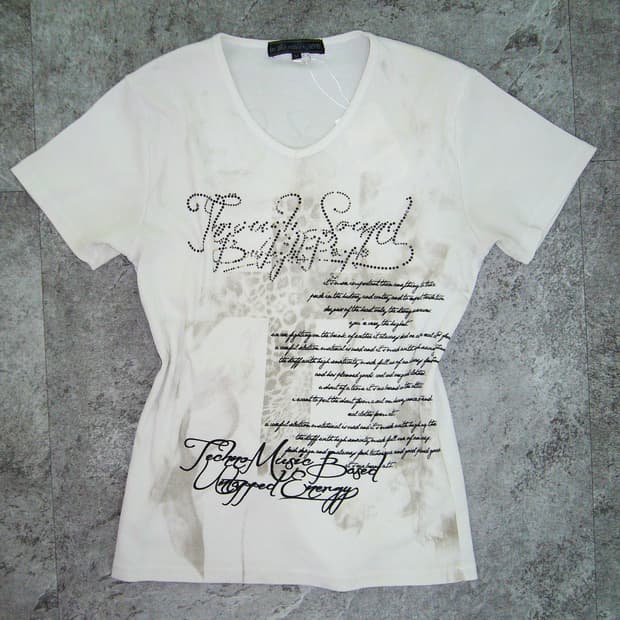 IN THE ATTIE Lettering Top