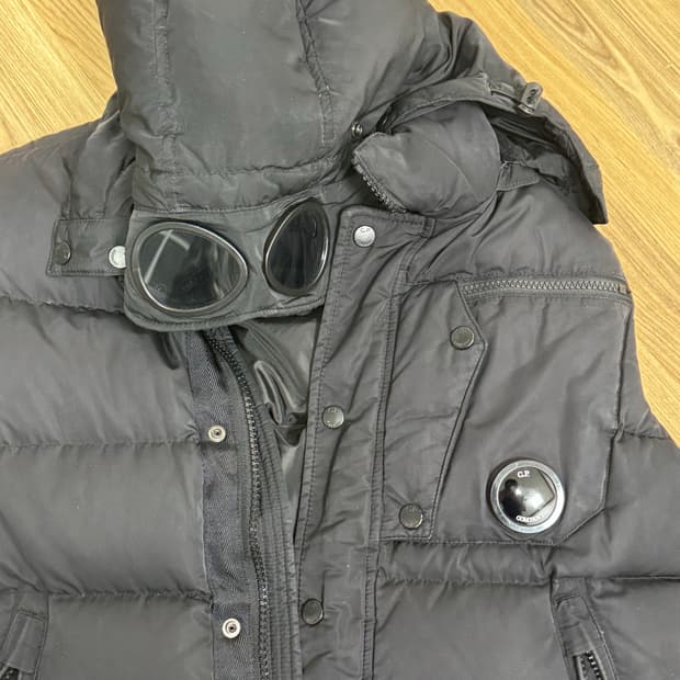 CP컴퍼니 밀레밀리아 패딩조끼(100)