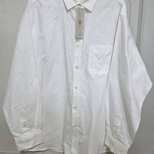 [새제품] 수아레 화이트 옥스포드 셔츠 L