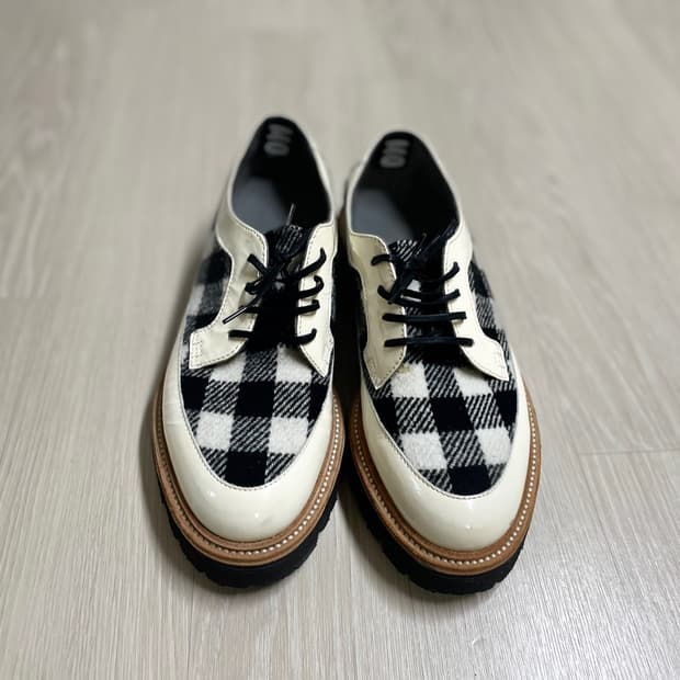 MSGM 화이트 체크 무늬 로퍼 스니커즈 신발