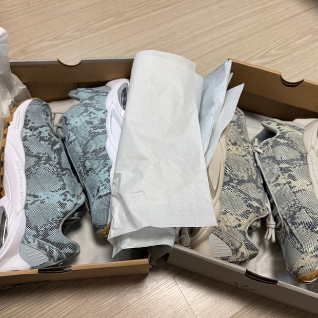 새상품 드레이크x녹타 핫스텝 270 