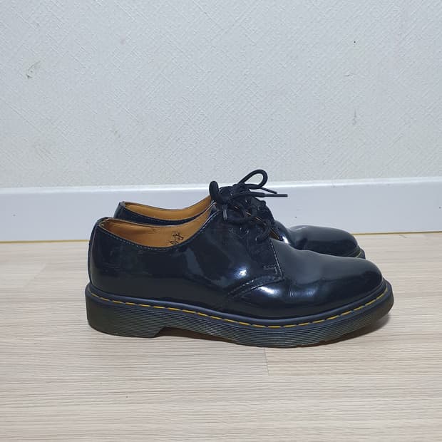 닥터마틴 1461 유광 로퍼 270