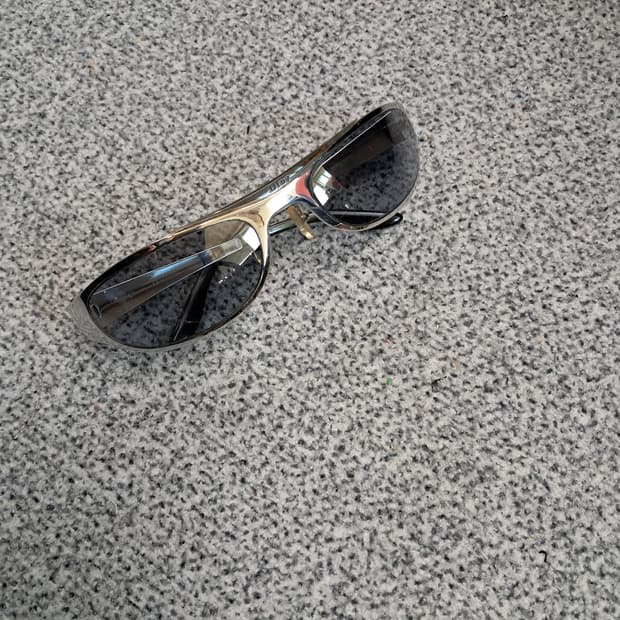 디올 90s safety 선글라스