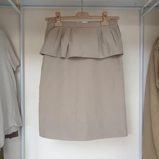 MARNI 마르니 업러플 디테일 H라인 스커트