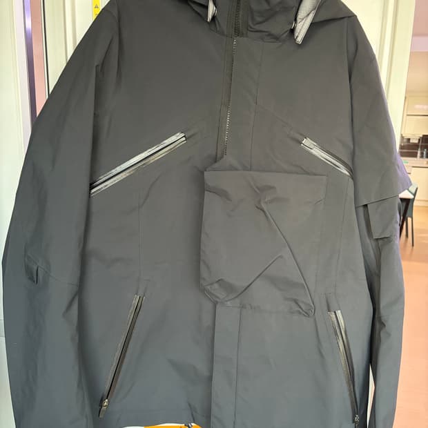 아크로님 J1W M 사이즈