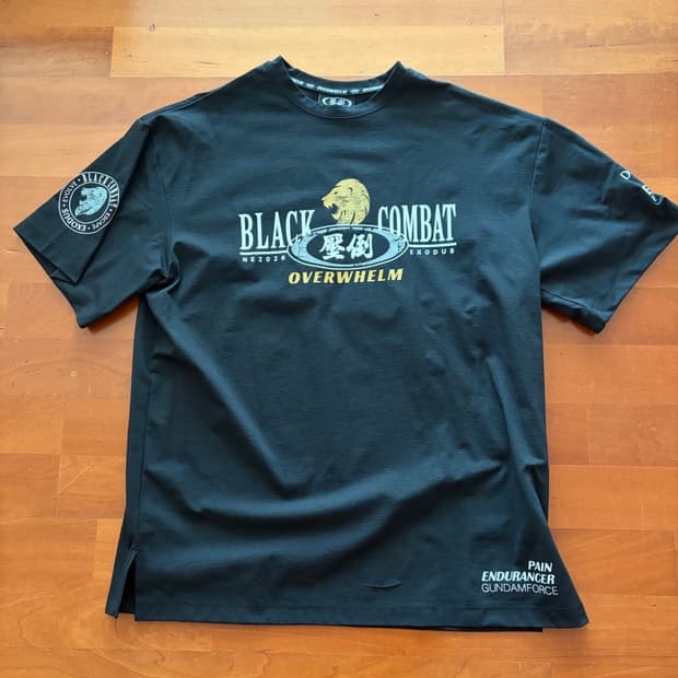 압도x블랙컴뱃 반팔 1사이즈