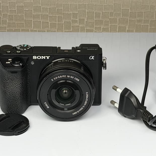 소니 A6500 미러리스 카메라