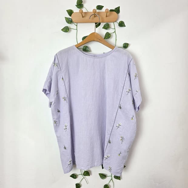 연보라 꽃자수 블라우스
