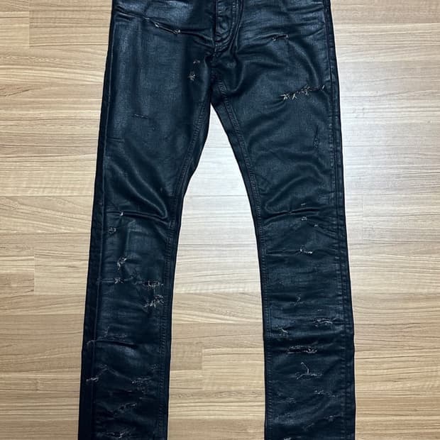 디올옴므 스트립 진 31~32구합니다