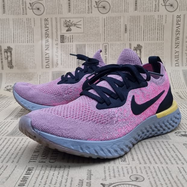 나이키 에픽 리액트 플라이니트 운동화250