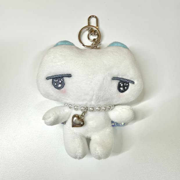 와와일공구 아이네꼬 인형키링 화이트 처분