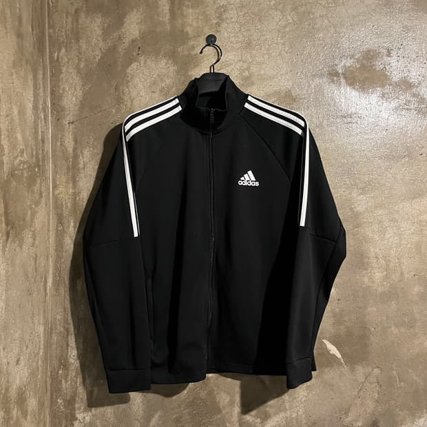 아디다스 트랙탑