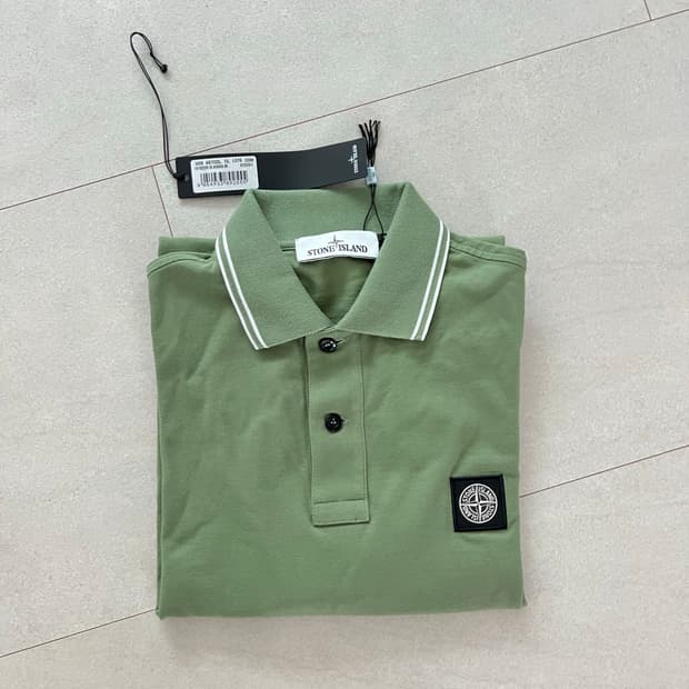 스톤아일랜드 카키 반팔 카라티 M(새상품)