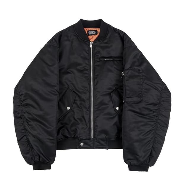 9해요) SUNDAY OFF CLUB ZIP MA-1 JUMPER