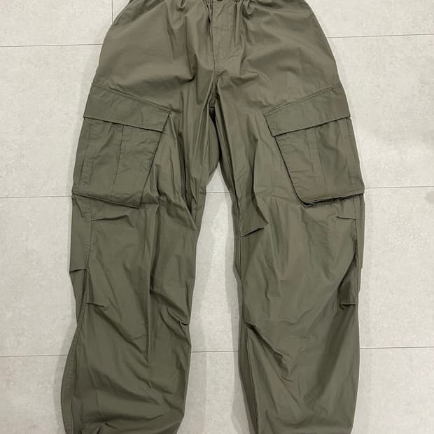 에즈이프캘리 르세라핌 카고바지 카키