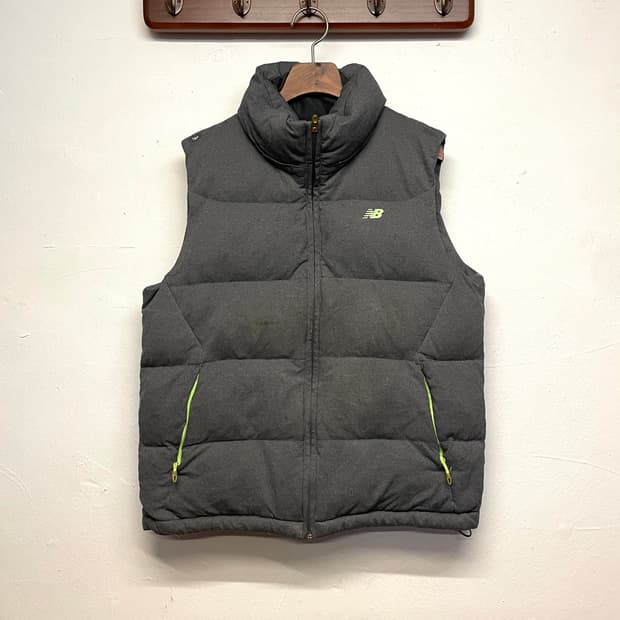 뉴발란스 (우먼) 덕 다운 그레이 패딩 베스트  