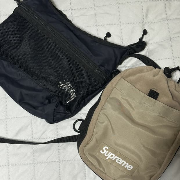 슈프림, 스투시 숄더백 일괄 판매합니다.