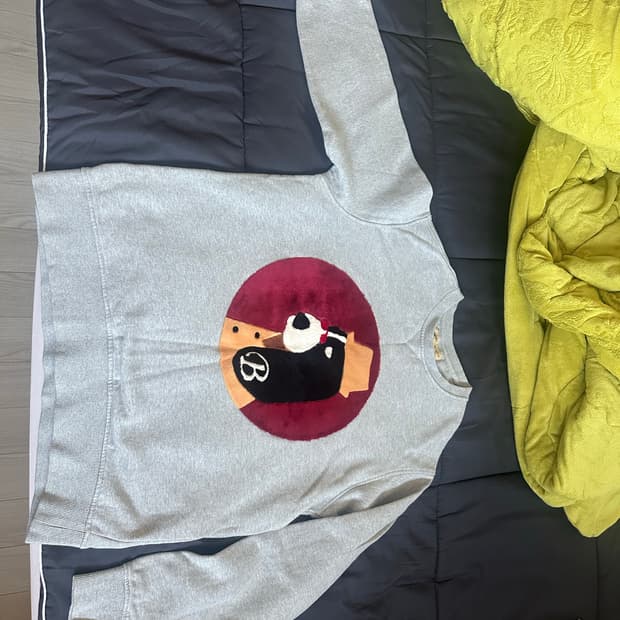 비욘드클로젯 맨투맨(스웨트셔츠)