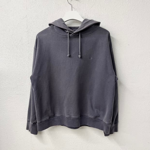THE NORTH FACE PURPLE LABEL