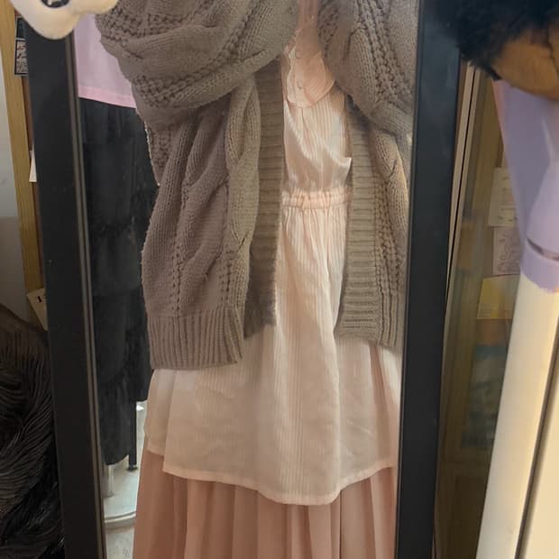 착샷⭕️) 빈티지 모리걸 꽈배기 니트 가디건(핑크빛 베이지 브라운)