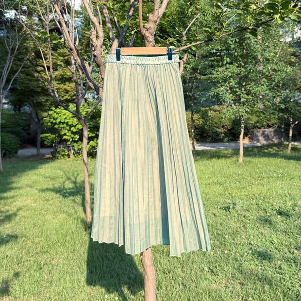 [GU] 연못 물결 스커트