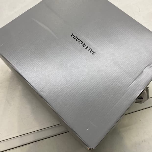 발렌시아가 스테로이드 더비 41, 42