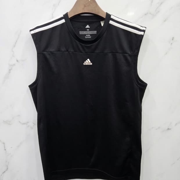 105,XL )) adidas 아디다스 민소매 나시티셔츠! 깔끔한 디자인
