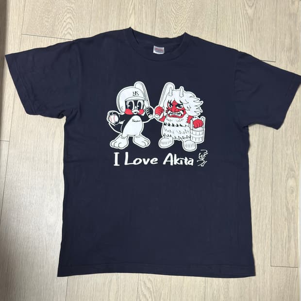 도쿄 야쿠르트 스왈로즈 x I Love Akita 한정 티셔츠 네이비 L