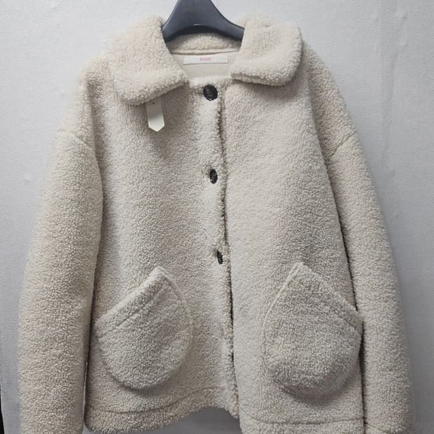 SOUP 두툼  뽀글이 양털 쉐르파 자켓 아이보리  free