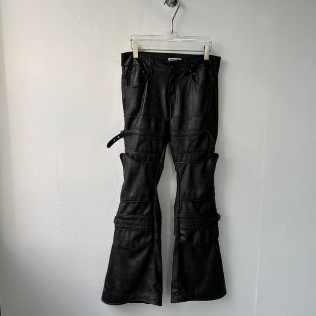 제이디드 런던 모토 드리프트 레더 부츠컷 트라우더 