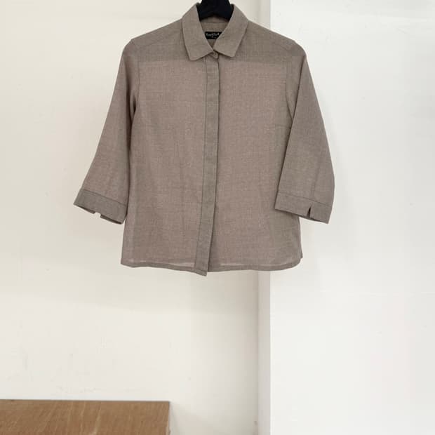 마가렛 호웰 스톤 린넨 숏 슬리브 버튼 셔츠