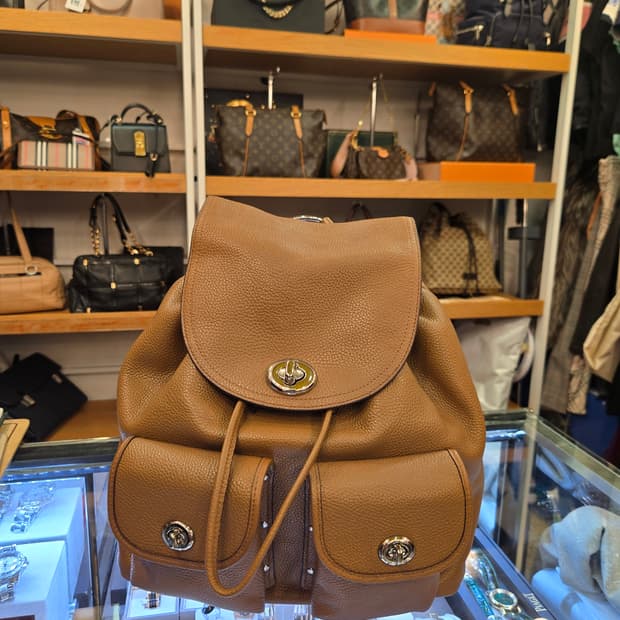 코치 턴락 럭색