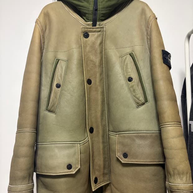 스톤아일랜드 무스탕 100