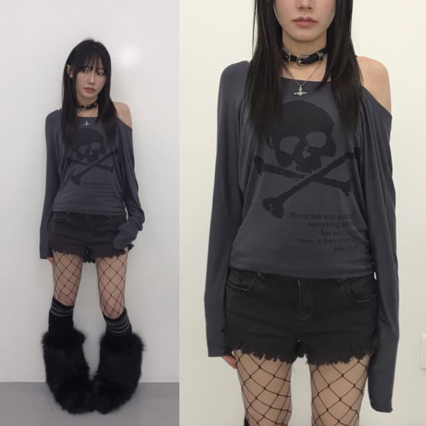 Mo’a Archive Skull Graphic Boat Neck Top