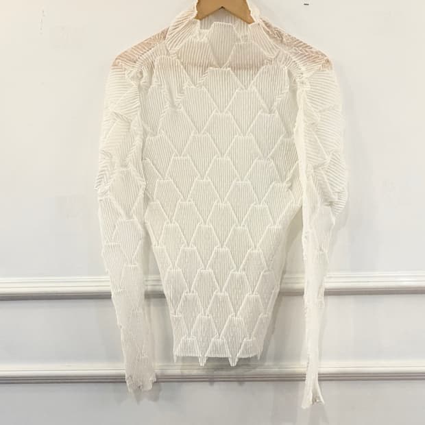 ISSEY MIYAKE 이세이미야케 플리츠 블라우스