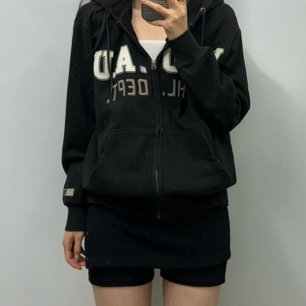 후아유 y2k 와투케 블랙 후드집업