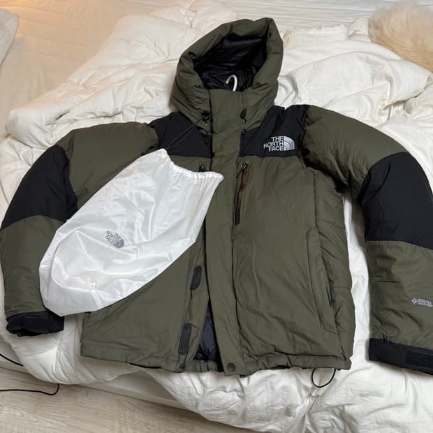 노스페이스 발트로 라이트 재킷 카키 XL