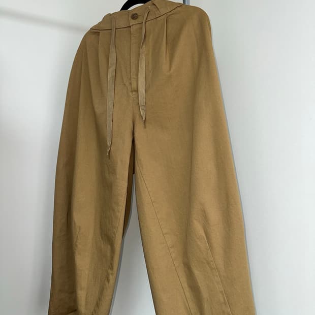 앵글런 벌룬팬츠 - BEIGE