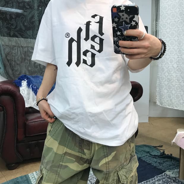 페치선데이 프린팅 반팔 티