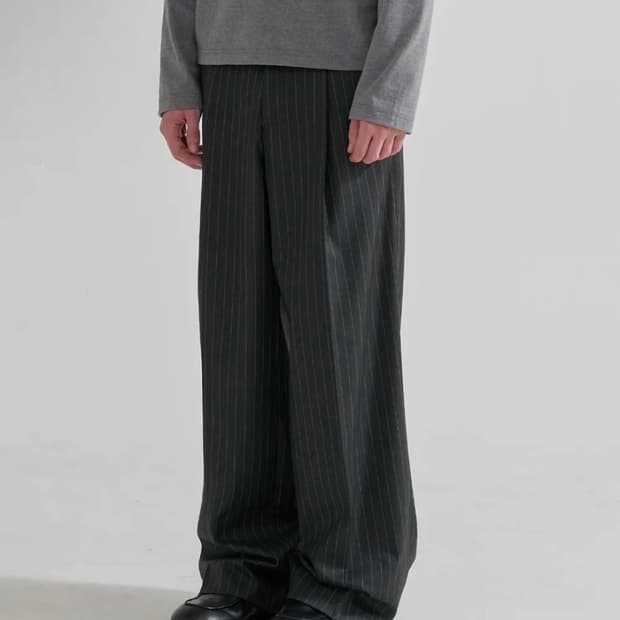 [새 상품/택o] 주앙옴므 - 핀 스트라이프 와이드 트라우저 (차콜)